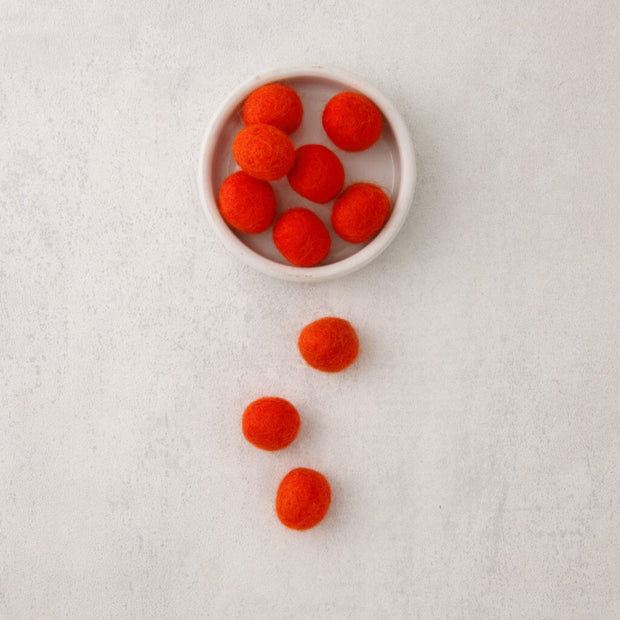 18mm orange felt beads