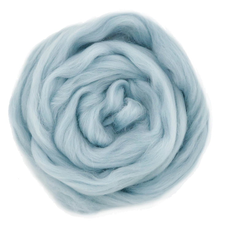 SAMHAIN ~ EUROPEAN MERINO WOOL ~ Small farm production, Europe only productions, dyed to high oekotext standards in Switzerland.

There are 7 colours in this collection: Sea mist, Sapphire mix, Blue Lagoon, Deep Turquoise, Sky, Navy, Royal