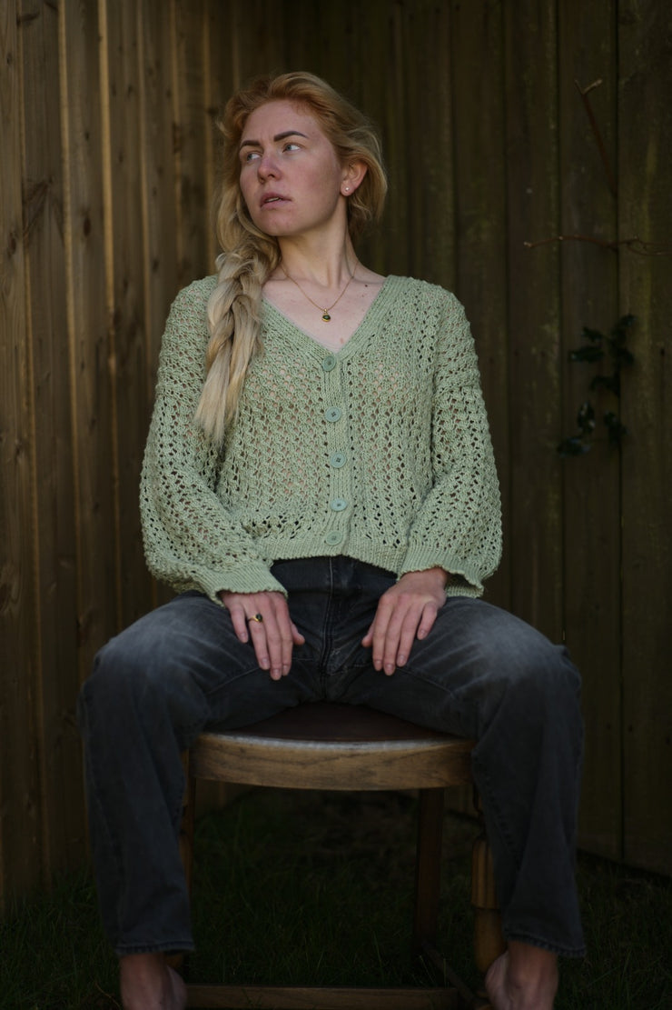 Criostal cardigan in cottlecot pistachio