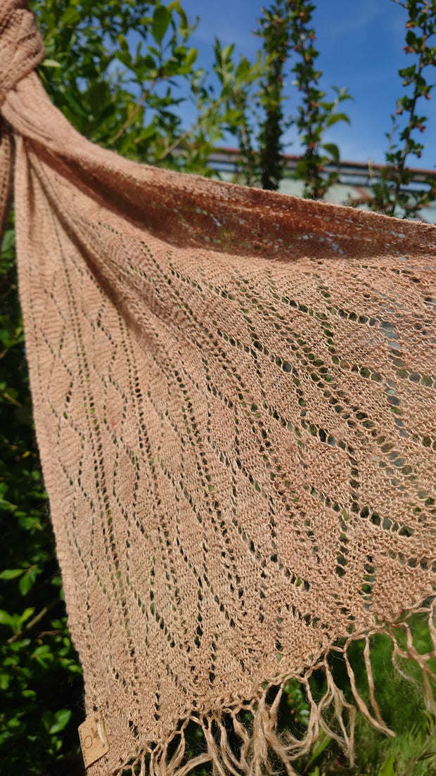 NETTLE Shawl ~ NEANTÓG  Size: 203x33cm / 81x13in  100% Nettle fibre Dye: Madder extract