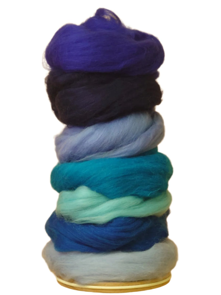 SAMHAIN ~ EUROPEAN MERINO WOOL ~ Small farm production, Europe only productions, dyed to high oekotext standards in Switzerland.

There are 7 colours in this collection: Sea mist, Sapphire mix, Blue Lagoon, Deep Turquoise, Sky, Navy, Royal