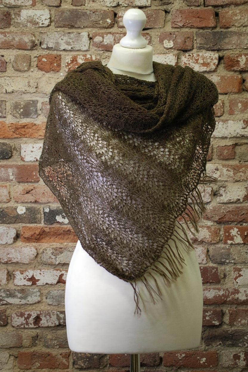 Nettle Shawls – AppleOak FibreWorks, image size:832x1248