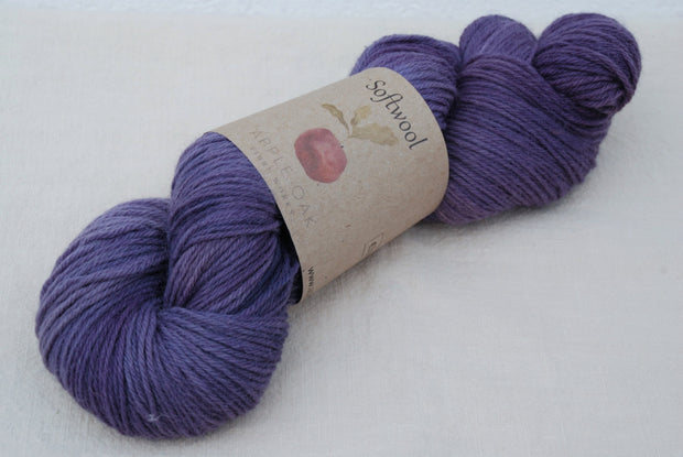 logwood dyed yarn