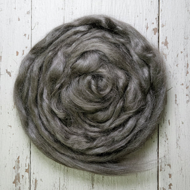 Nassi Peduncle Silk Roving – Natural Brown Silk Fibre – AppleOak FibreWorks