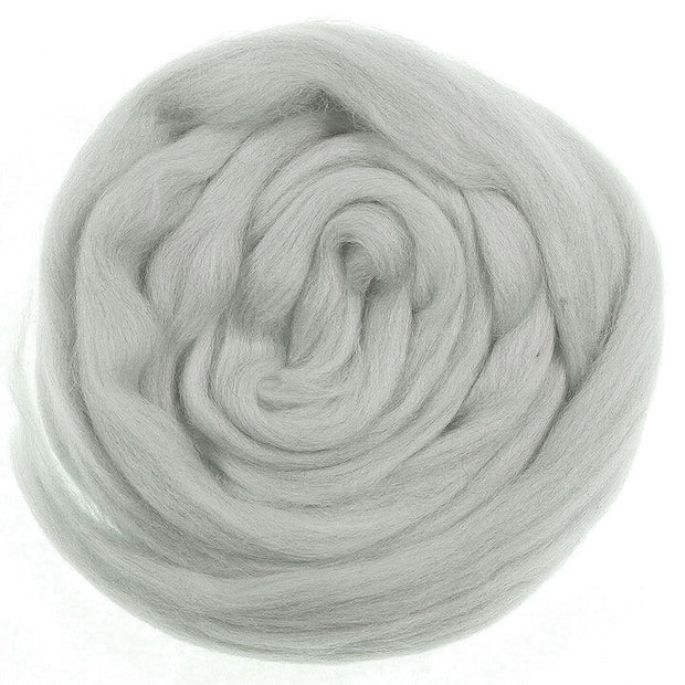 EUROPEAN MERINO WOOL ~ Small farm production, Europe only productions, dyed to high oekotext standards in Switzerland.

Luasa collection: silver mix