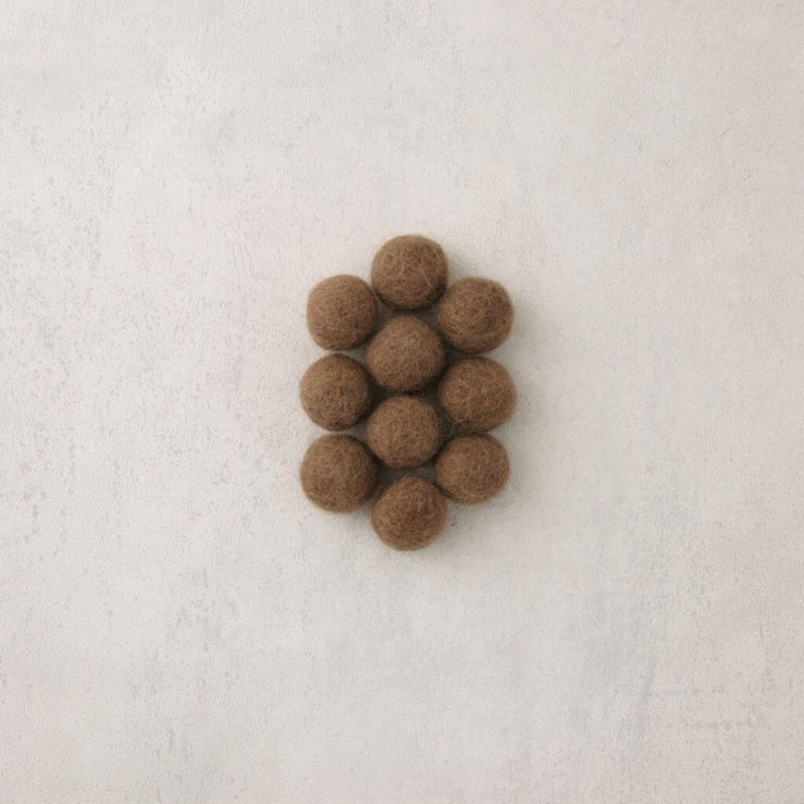 18mm brown felt beads 