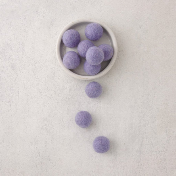 18mm light purple felt beads 