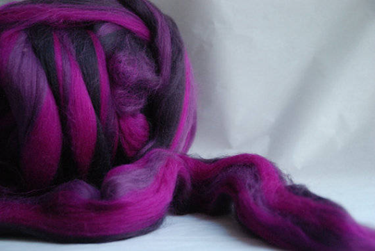 MULTIBLEND BLACK WIDOW ~ Merino wool 21mic