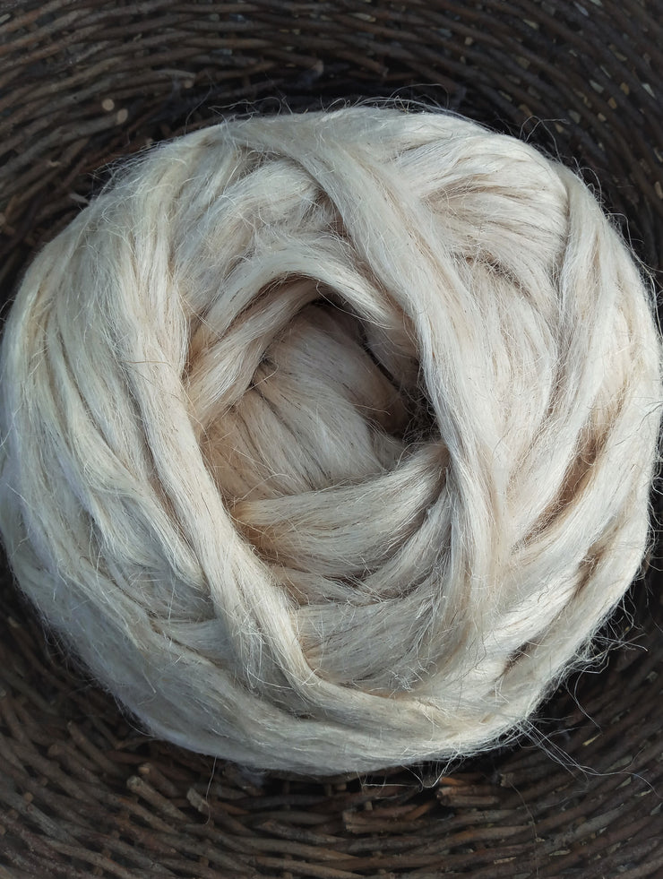 HEMP ROVING ~ Spinning Fibre White & Natural – AppleOak FibreWorks