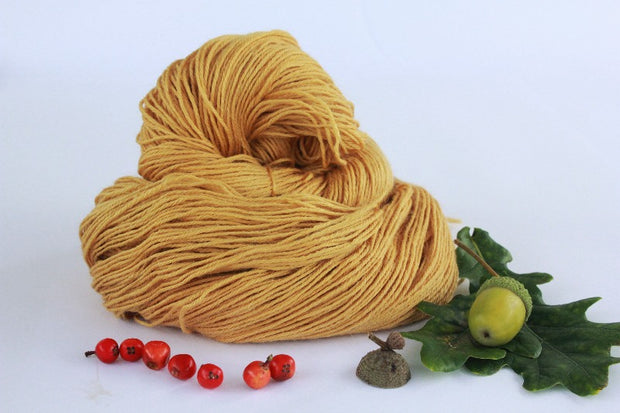 TUrin Dandelion yellow yarn