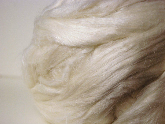 flax fibre bleached close up